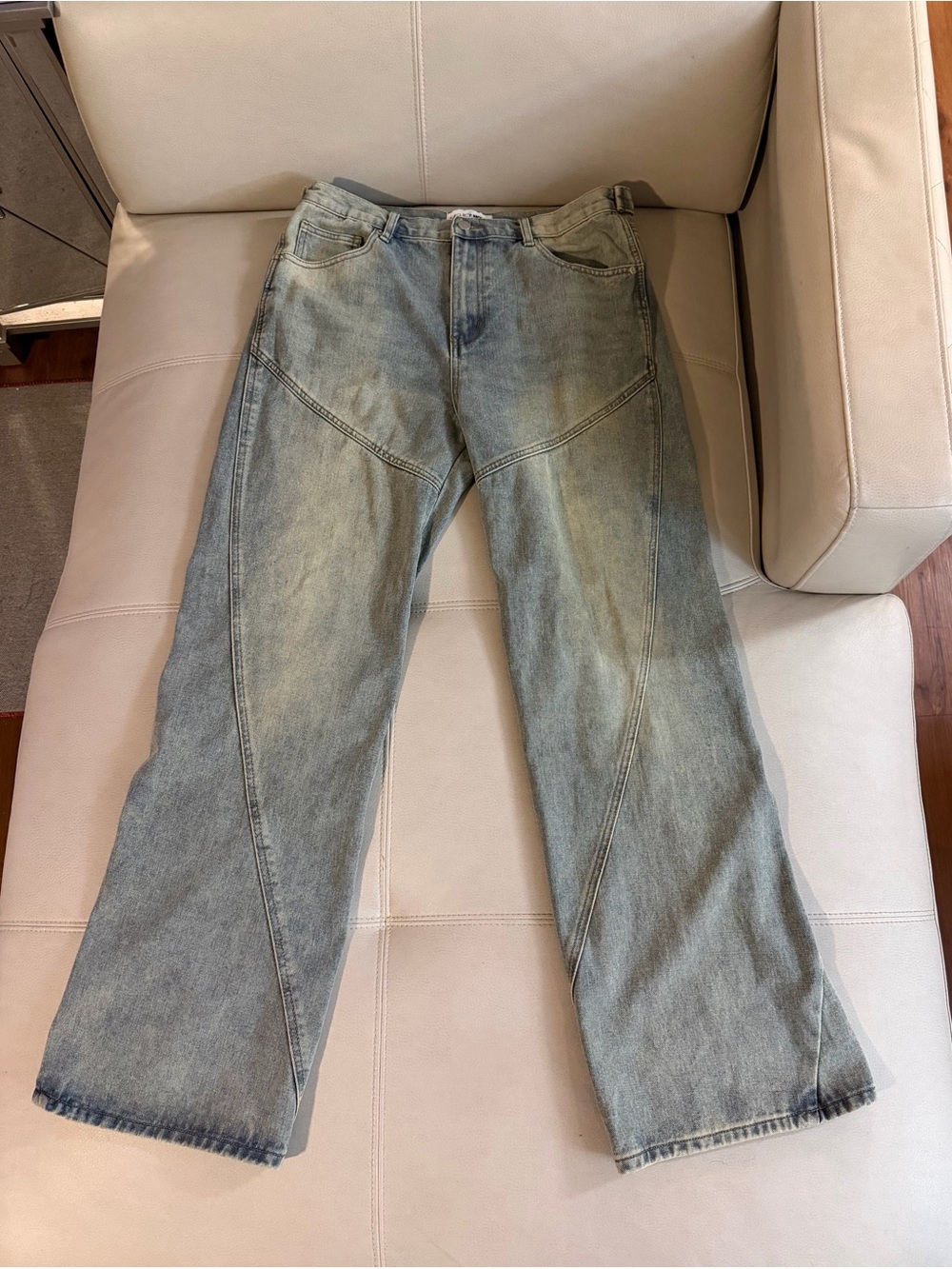 Women’s Light Wash Panel Detail Jeans Flared